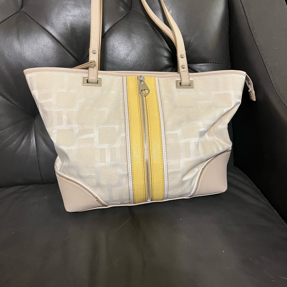 Light cream and yellow tote handbag